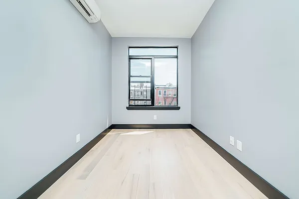 Rented by Nooklyn NYC LLC | media 17