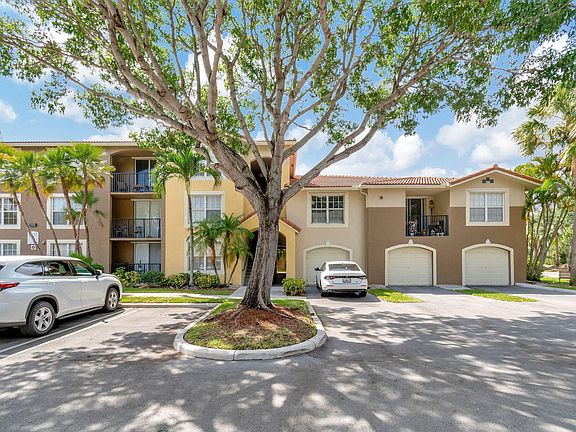 5th image of 15155 Michelangelo Boulevard #106