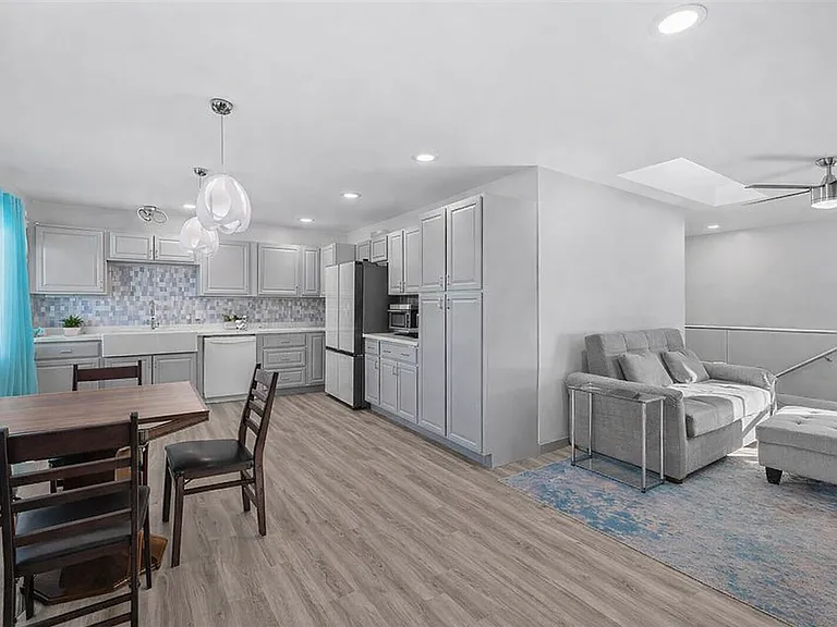 1359 Shrider Rd — Photo 3