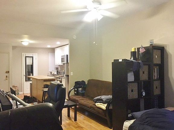 2nd image of 215 E 89th St APT 1C