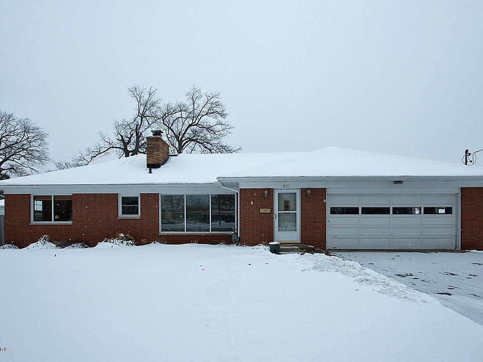 1st image of 821 24th St S