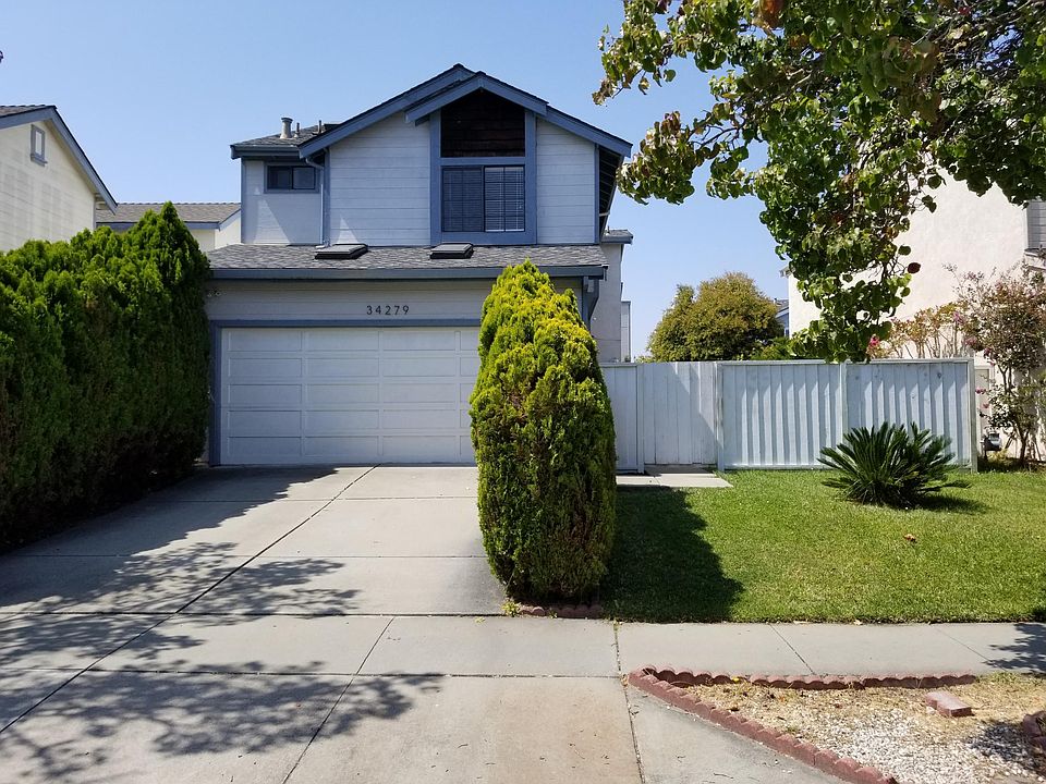 1st image of 34279 Kenwood Dr