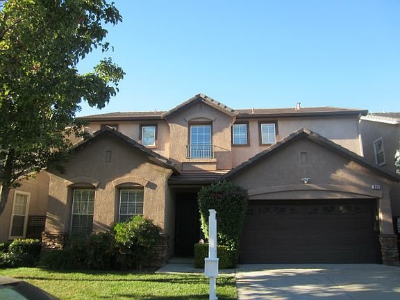 2nd image of 833 Dederick Ct