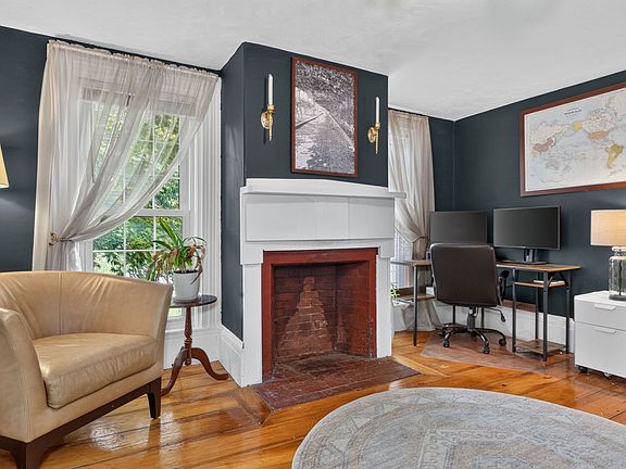 2nd image of 395 Pond St