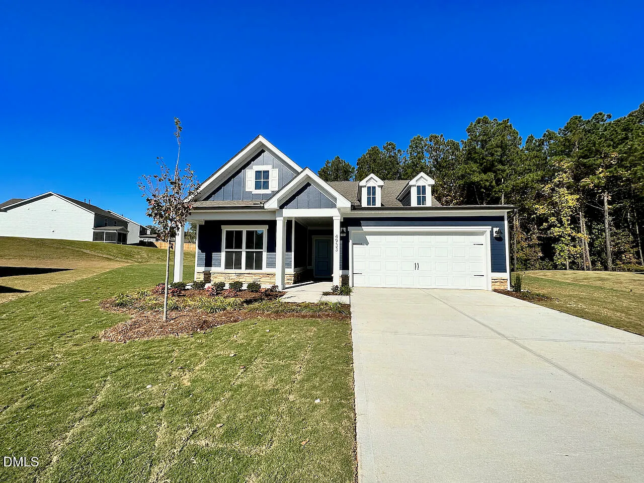 5 bed, 3.0 bath, 2885 sqft, $2,595 — Photo 2