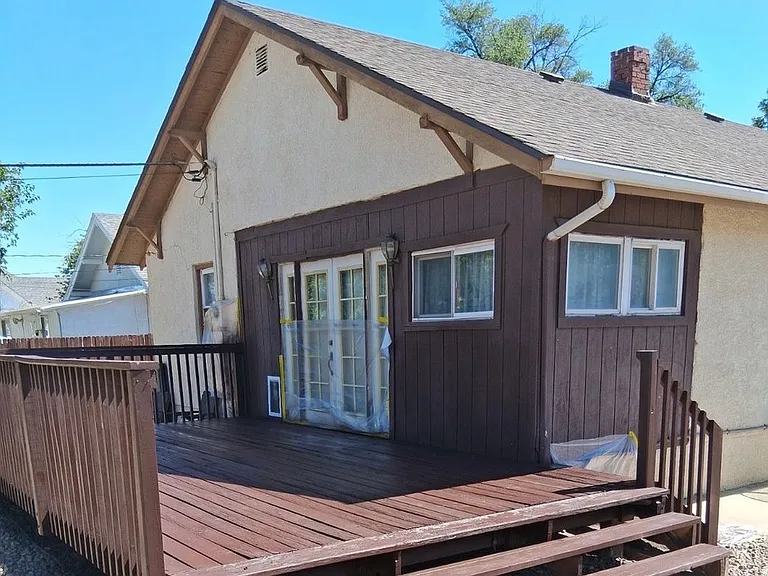 1827 Pine St — Photo 2