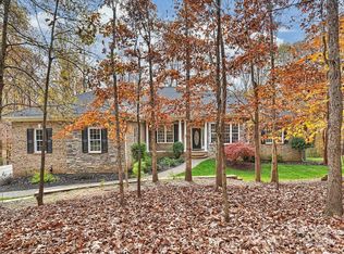 2618 Forest Lawn Dr, Matthews, NC 28104