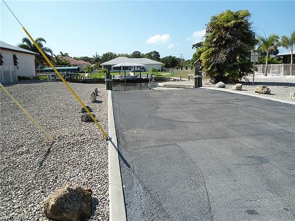 5th image of 3705 Manatee Dr