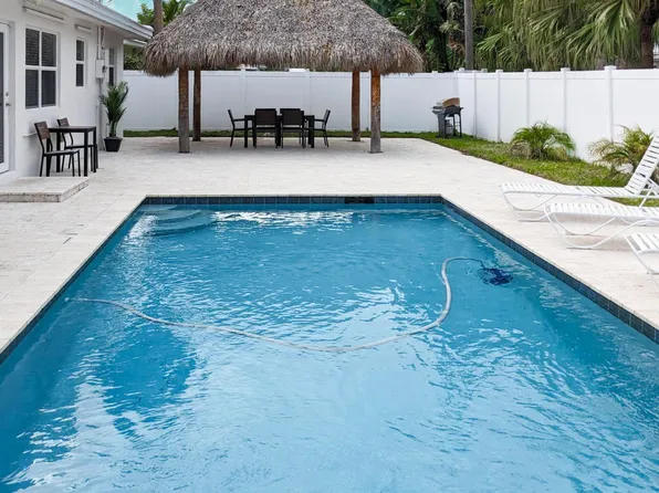 2665 SE 2nd Ct, Pompano Beach, FL 33062