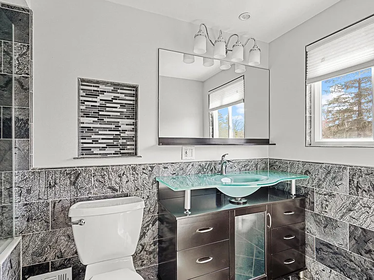45011 Byrne Dr — Photo 23