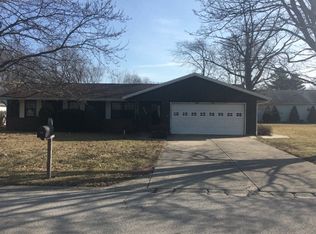 918 S 5th Ave, Hoopeston, IL 60942