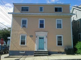 2 Dearborn St, Newport, RI 02840