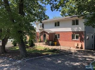 313 9th St #1, Palisades Park, NJ 07650