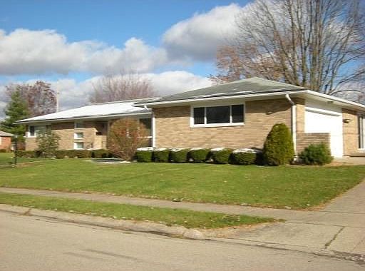 2nd image of 2426 Carousel Dr