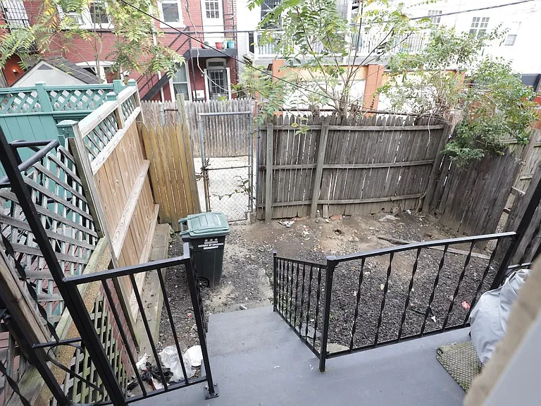 Harvard St NW — Photo 9