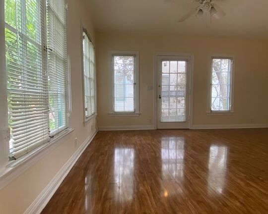 4th image of 1020 N Sweetzer Ave