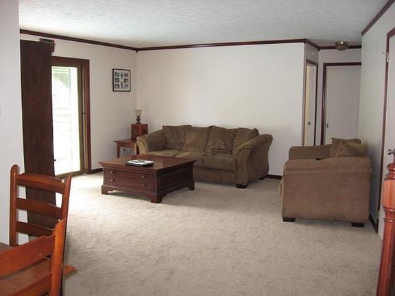 2nd image of 936 Carpico Dr NE