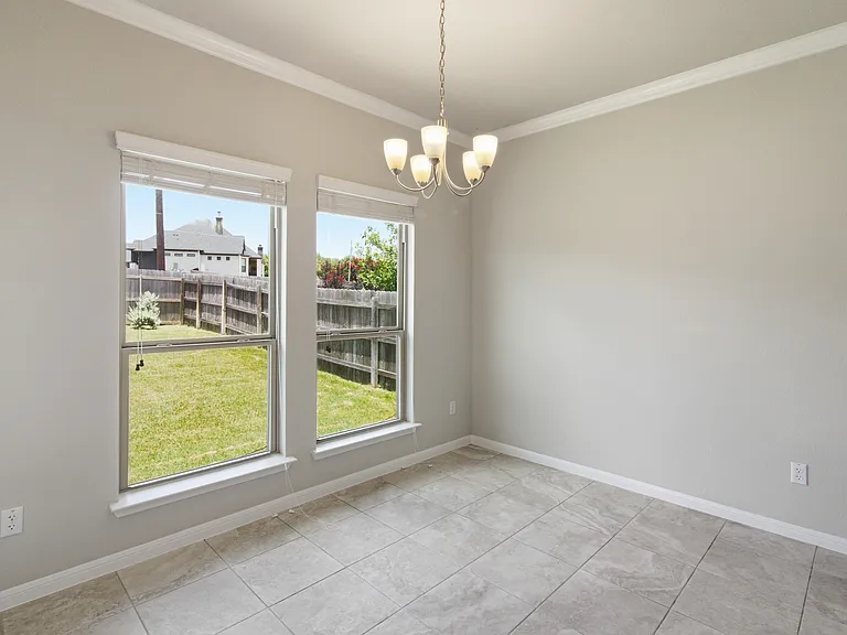 5716 Blackstone Dr — Photo 12