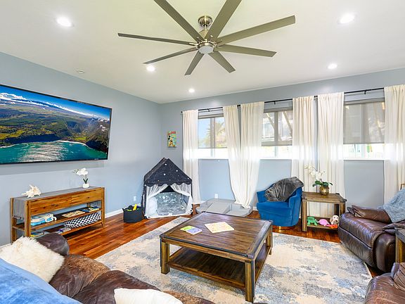 3rd image of 73-1181 Mahilani Dr