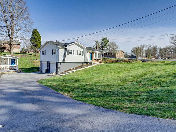5th image of 436 Springfield Dr