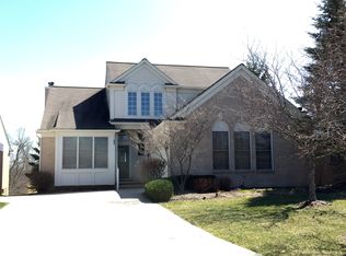 11076 Pinehurst Rd, Plymouth, MI 48170