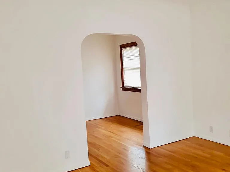 6057 Selma Ave — Photo 5