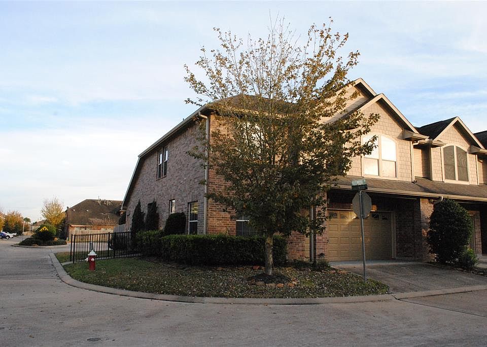 1st image of 8906 Kleewood Dr