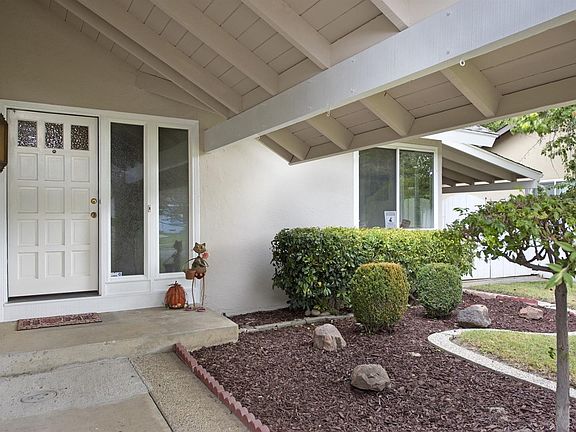 4th image of 293 Esteban Way