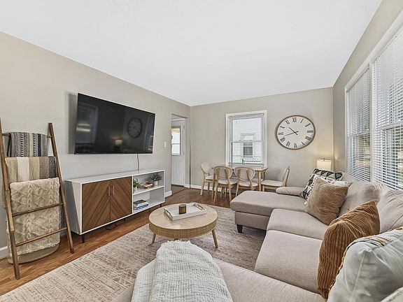 4th image of 158 N 92nd STREET