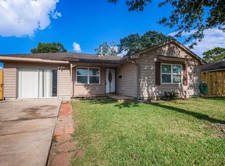 10619 Wheaton Dr, Houston, TX 77089