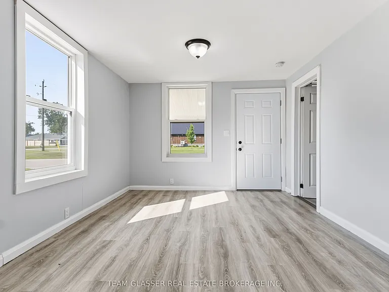 34 Broadway St — Photo 7