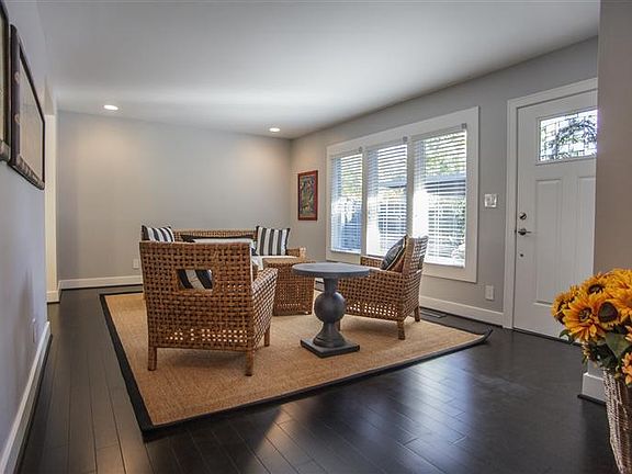 2nd image of 1055 Morningside Dr