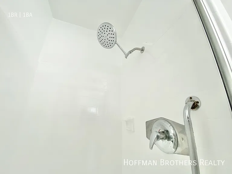3956 Stevely Ave #6 — Photo 6
