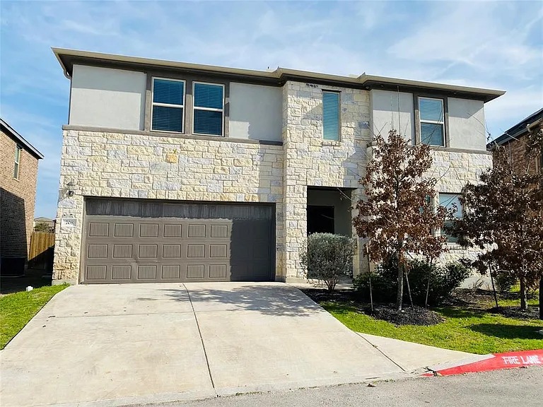 708 Aliso Trl — Photo 1