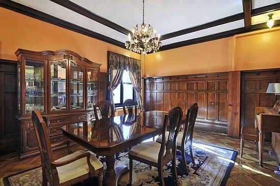 5th image of 418 Stuyvesant Ave