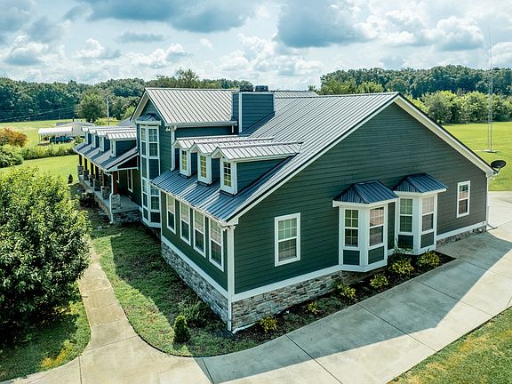 2nd image of 6931 Cowan Rd