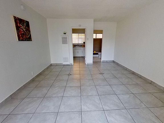 2nd image of 4305 S Centinela Ave #2A
