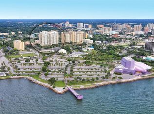 800 N Tamiami Trl Unit 203, Sarasota, FL 34236