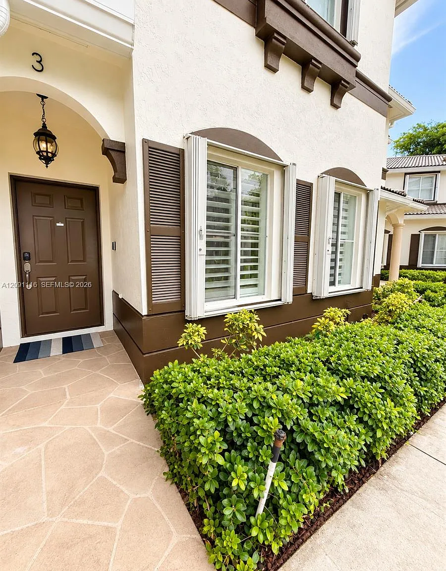Century Park Condo — Photo 3