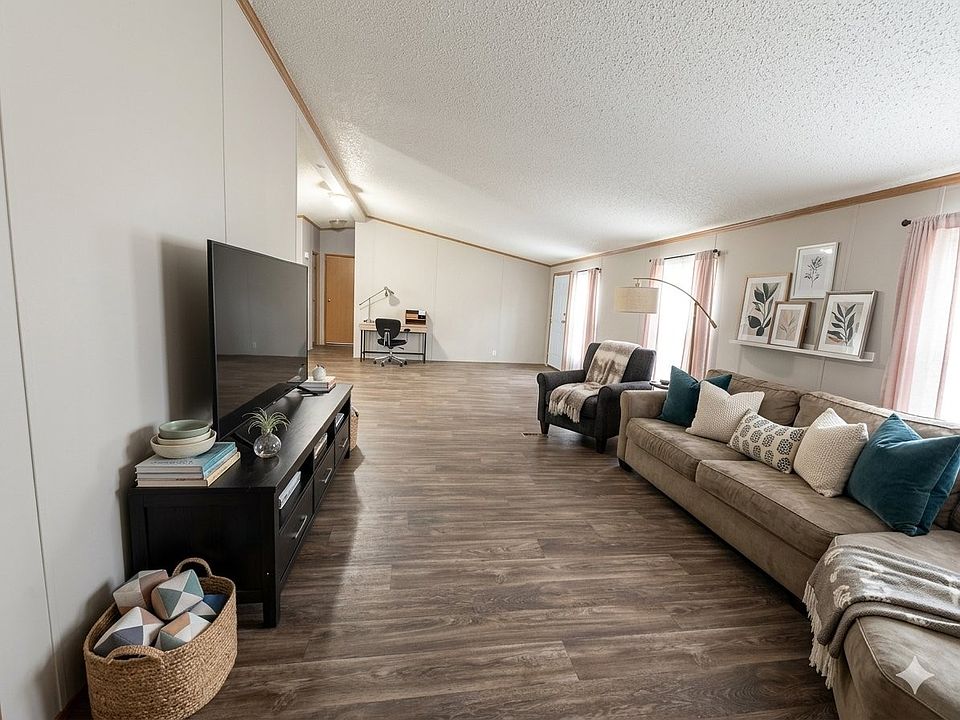 17067 Detroiter Ave #30, photo 3