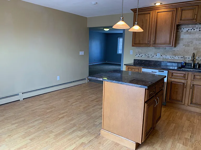 20 Oak St #5A — Photo 27