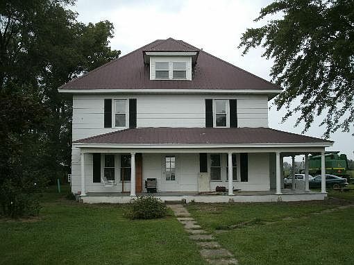 1st image of 19799 Fernwood Pl