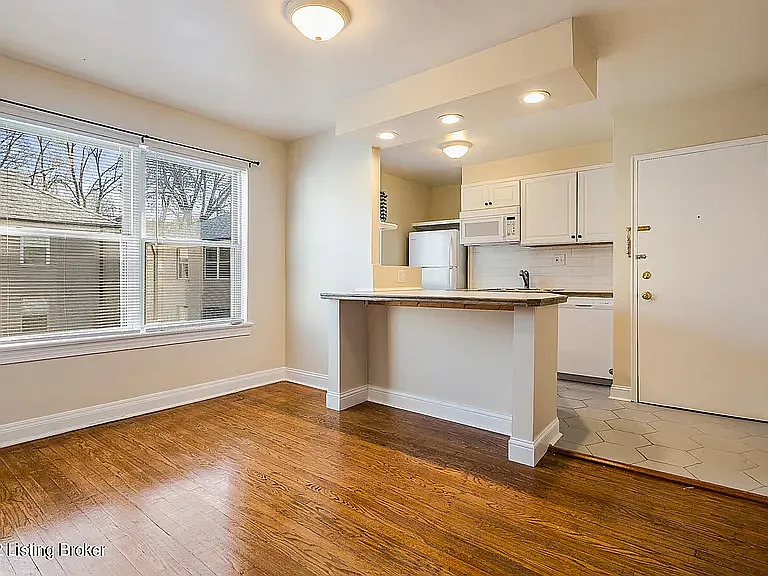2314 Grinstead Dr — Photo 11