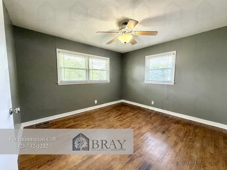 2412 Stewart St — Photo 7