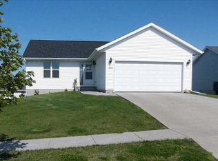 6703 Ohio St SW, Cedar Rapids, IA 52404