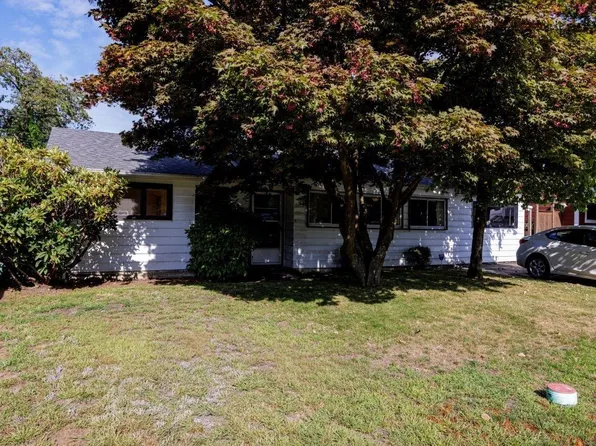 1161 Redwood St, North Vancouver, BC V7P 2V3