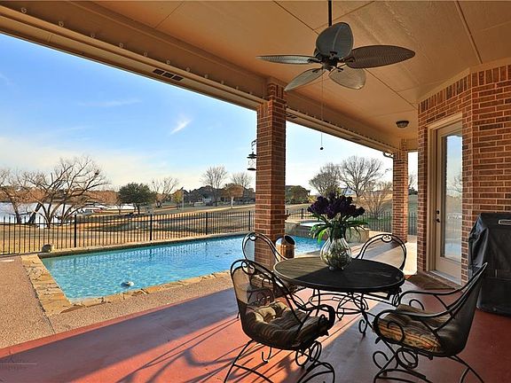 5th image of 1605 Lady Amber Ln