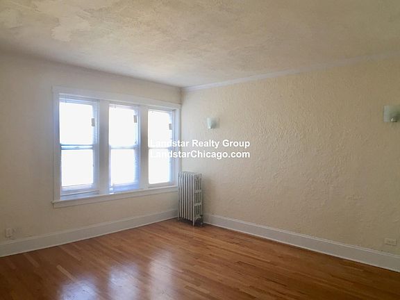 3rd image of 2759 N Kilbourn Ave #1