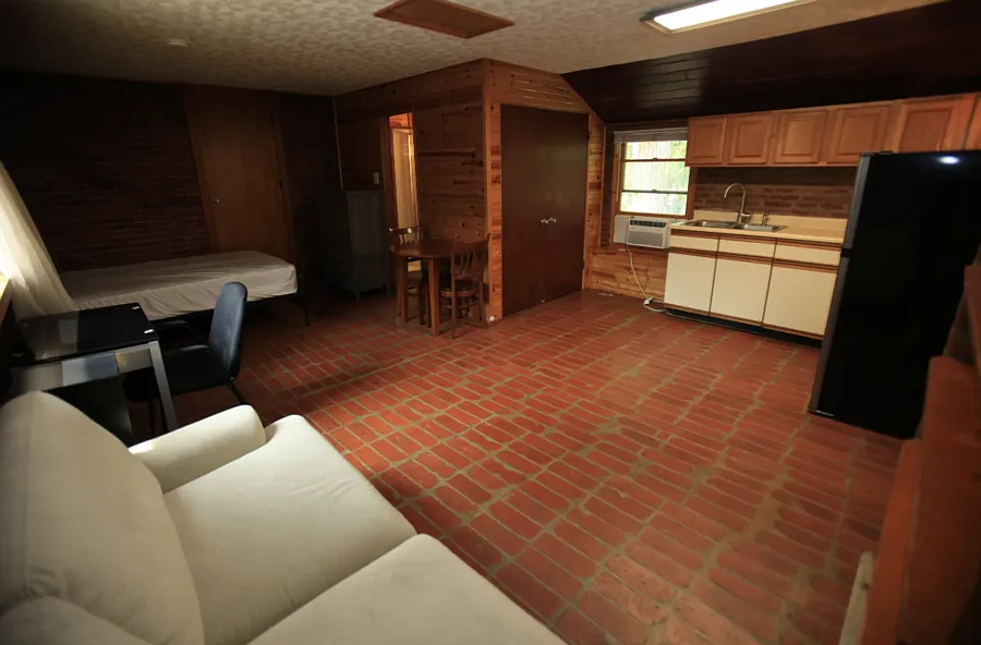 2 bed, 680 sqft, $2,000 — Photo 3