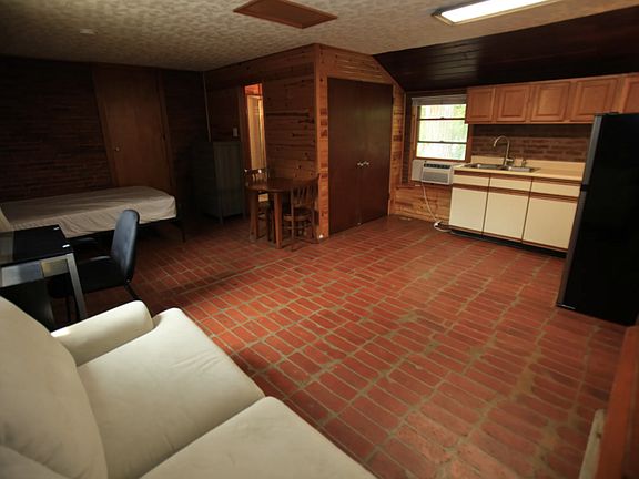 3rd image of 507 Church St APT 8